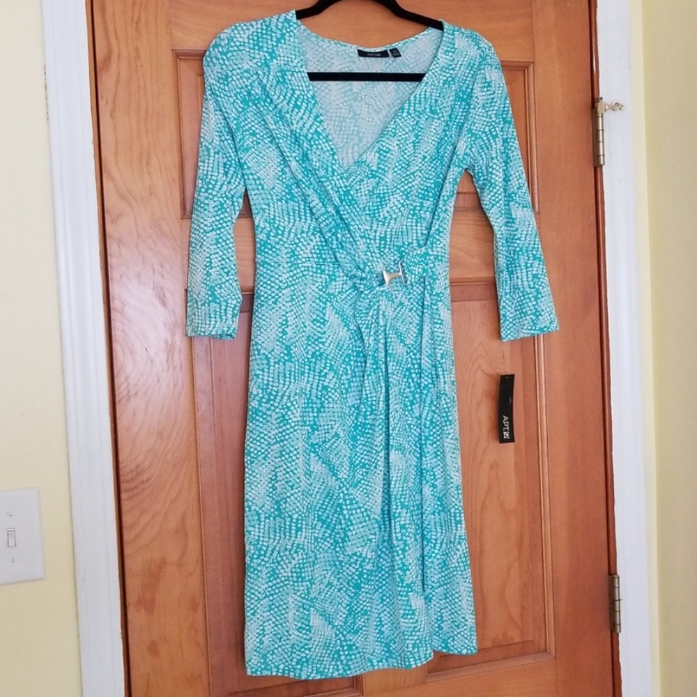 Patterned Dress - Picture 2 of 3